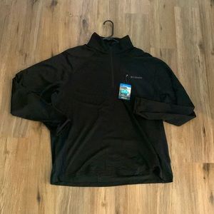 Black Columbia Quarter zip top